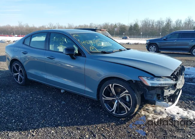 7JRL12TL6RG303575: 44246372