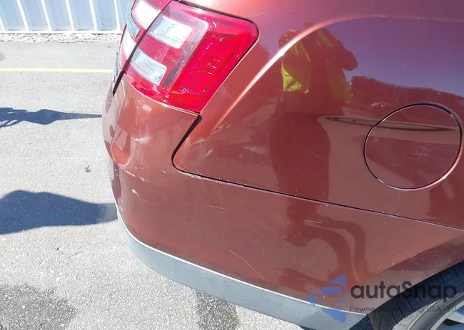 1FAHP2F85FG154930: 44246397