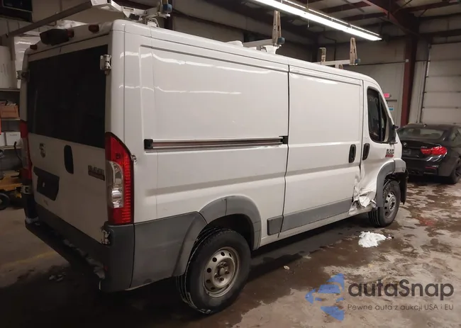 3C6TRVAG0JE109957: 44246474