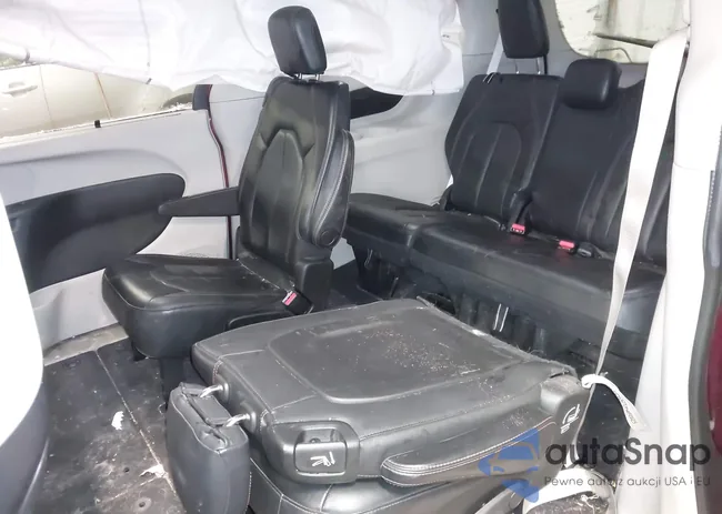 2C4RC1BG6LR269337: 44246511