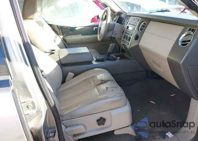 1FMFU155X8LA86187: 44246527