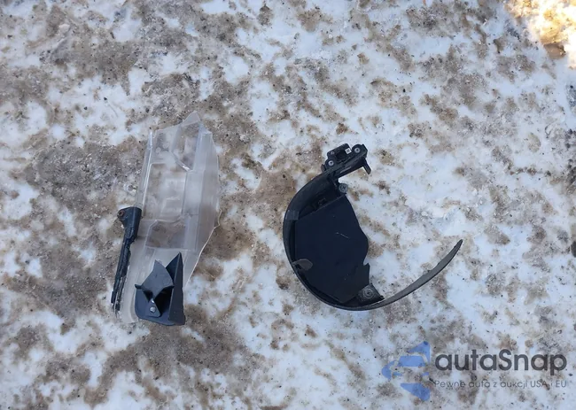 JM3TCBEY9L0400424: 44246555