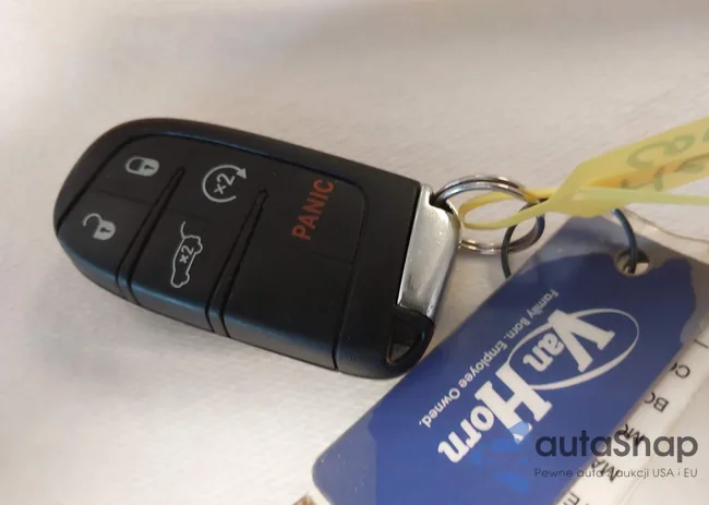 3C4NJCBB7JT327308: 44246646