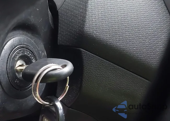 KMHTC6AD5CU027082: 44246800