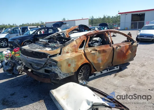 3LN6L2LU7DR811310: 44246806