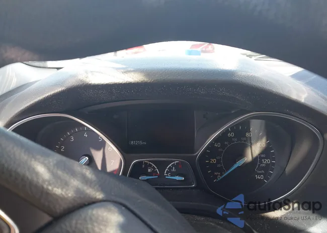 1FADP3M22JL319545: 44246821