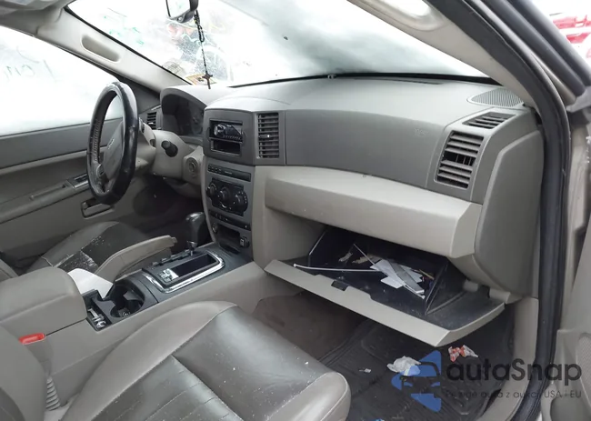 1J4HR48N65C646823: 44247252