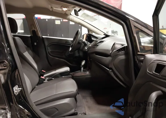 3FADP4AJ8JM103523: 44247307