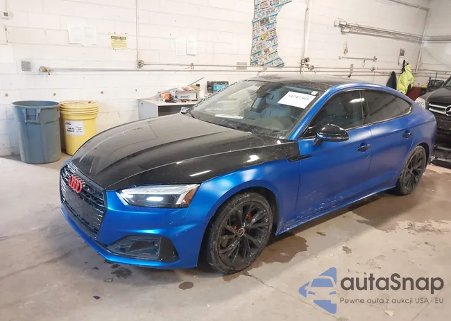 WAUCBCF5XNA033968: 44247365