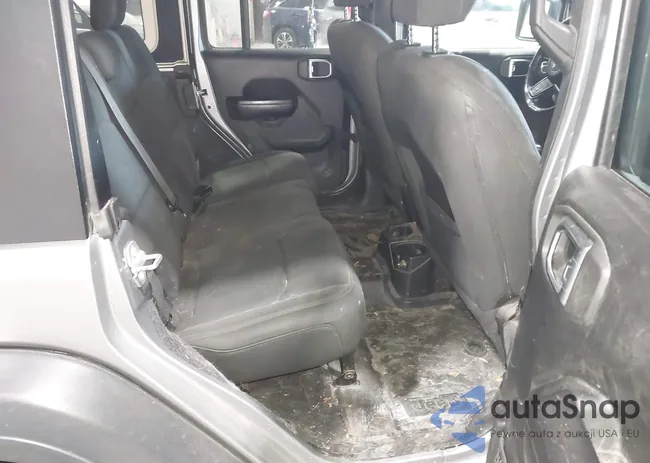 1C4HJXDG5JW234276: 44247369