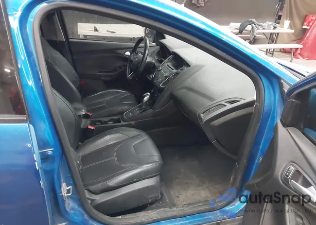 1FADP3F29FL308451: 44247433