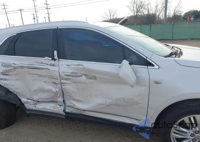 1GYKNCRSXHZ234759: 44247532