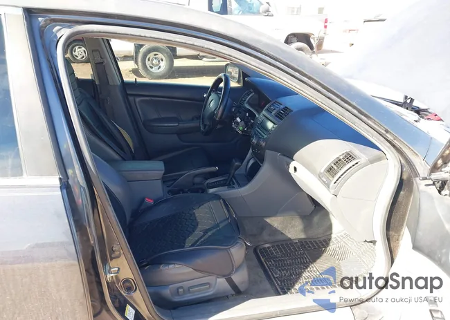 1HGCM66544A092867: 44247593