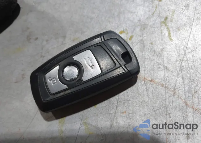 WBA3B5C53DF591758: 44247667