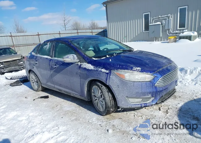 1FADP3J27FL323084: 44247675