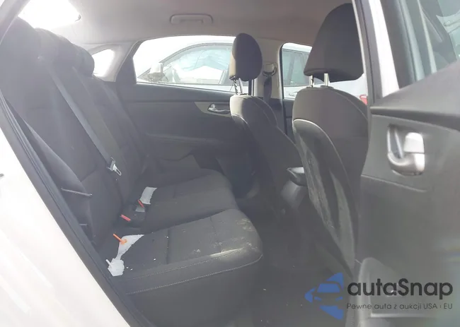 3KPF24AD7LE251574: 44247785