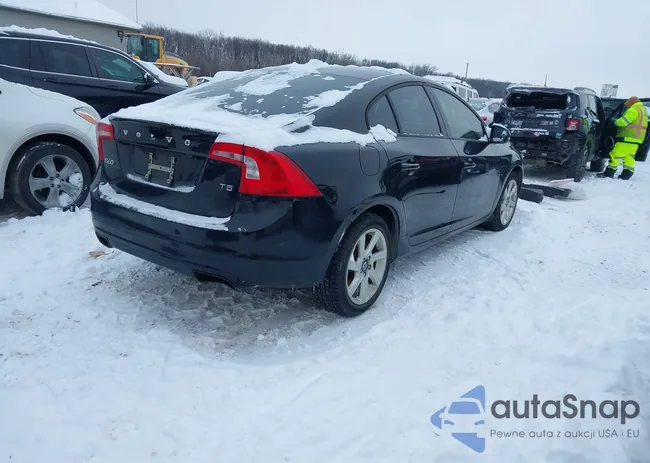 YV1612FS0E1285564: 44247814