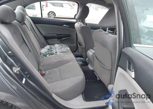 1HGCP2F37CA079270: 44246855