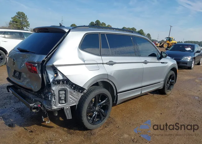 3VVCB7AX1PM068070: 44246858