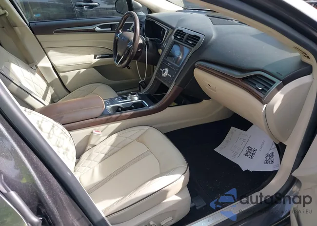 3FA6P0RU3HR304095: 44246924