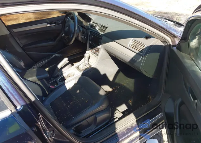 1VWBP7A35EC011715: 44247044