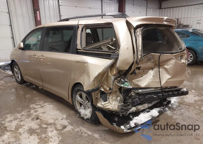 5TDKK3DCXBS131879: 44247049