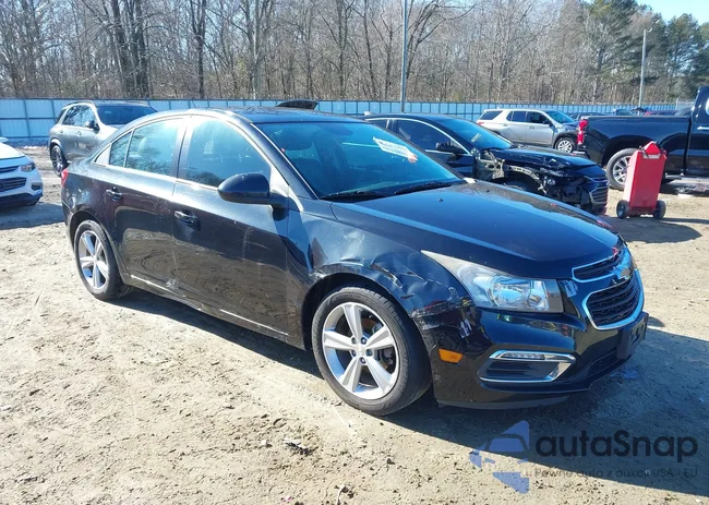 1G1PE5SB6F7201695: 44247095