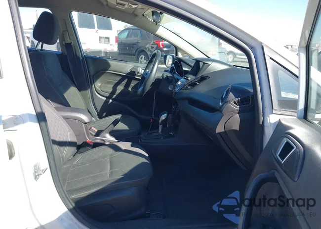 3FADP4EJ3GM175331: 44247199