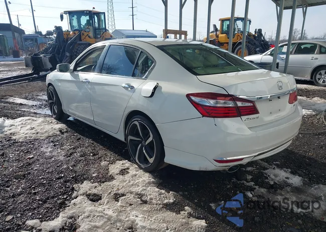 1HGCR3F81HA018435: 44247202