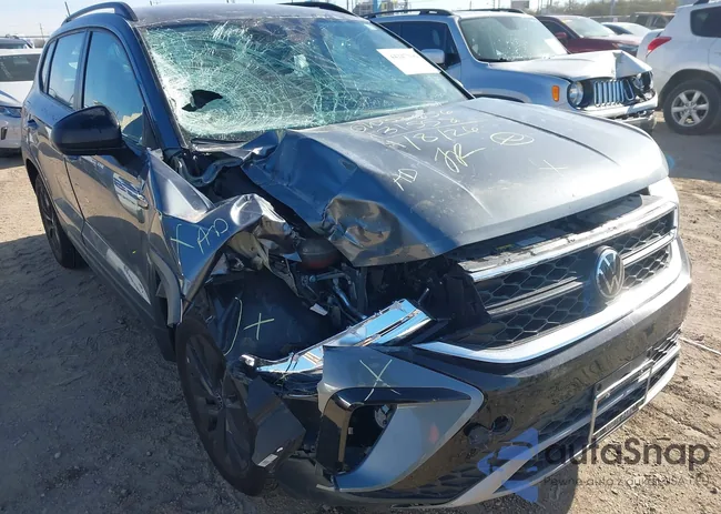 3VV5X7B27RM131558: 44247206