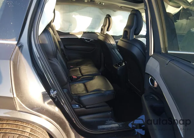 YV4A22PLXM1727234: 44248256