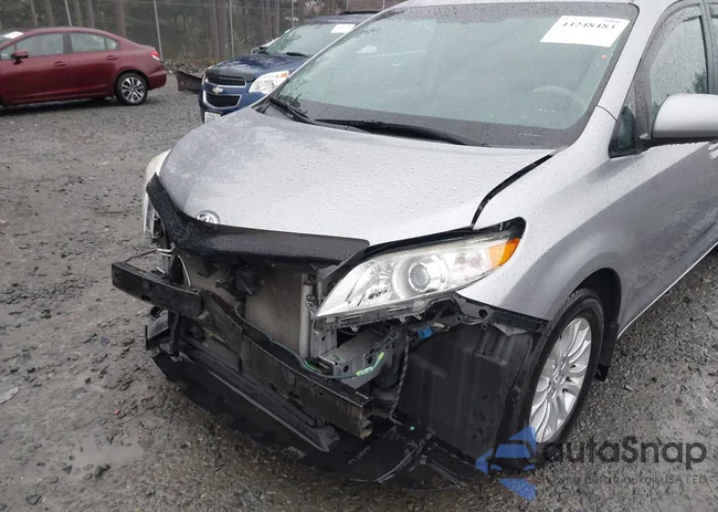 5TDYK3DC9BS031699: 44248483