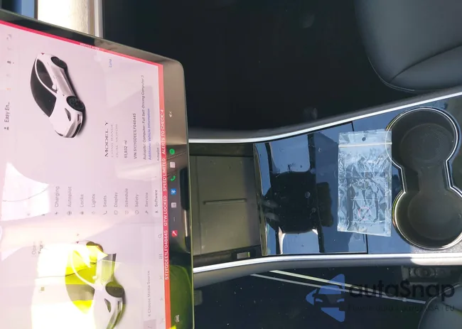 5YJYGDEE1LF048445: 44248493