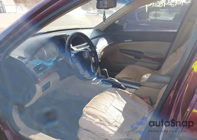 1HGCP2F86BA058436: 44248614