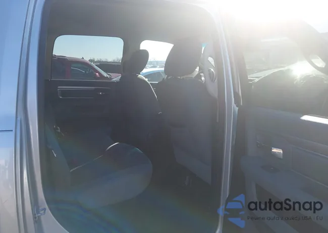 1C6RR6LT0ES414758: 44248676