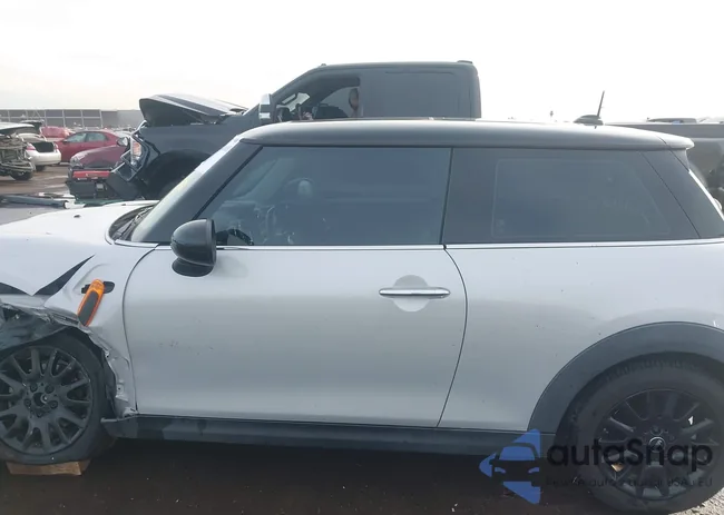 WMWXM5C54FT938997: 44248681