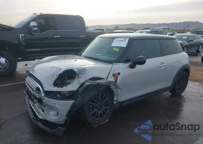 WMWXM5C54FT938997: 44248681