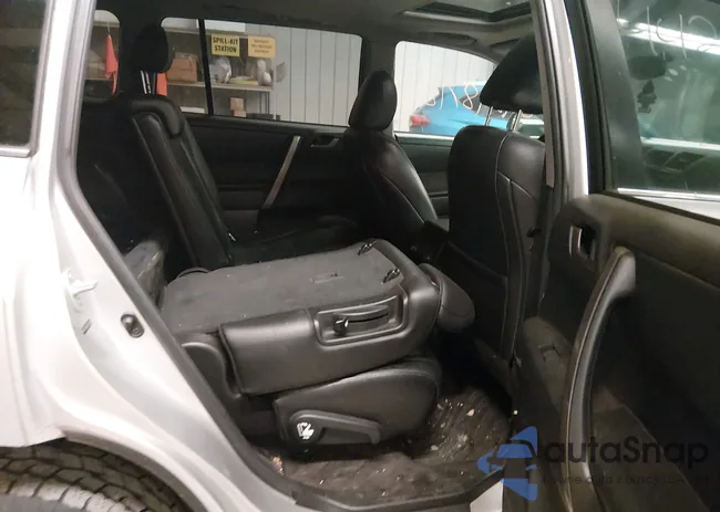 5TDBK3EH2DS225414: 44248718