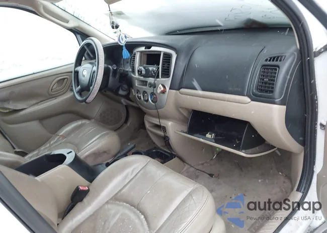 4F2CZ96114KM03132: 44248747