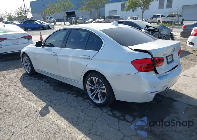 WBA8D9G5XHNU60064: 44248766