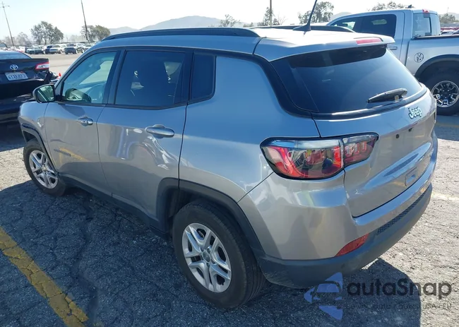 3C4NJCAB1JT250789: 44248770