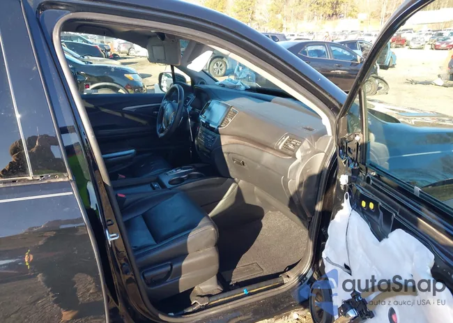 5FPYK3F18MB013611: 44248812