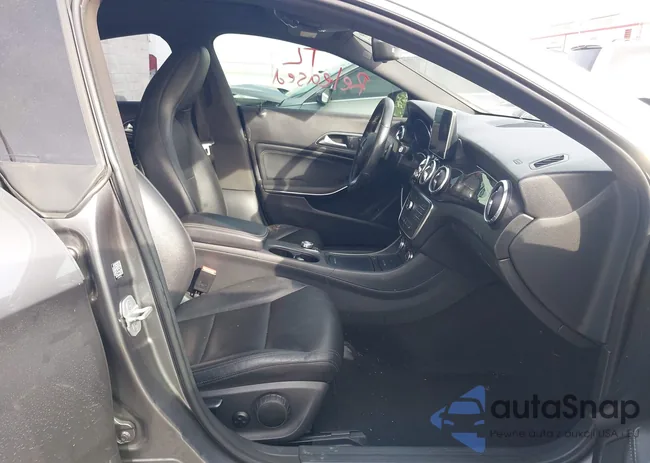 WDDSJ4EB8FN283479: 44248839