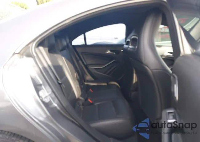 WDDSJ4EB8FN283479: 44248839