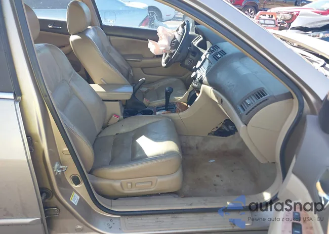 1HGCM66555A059426: 44247901