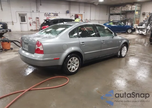 WVWPD63B33E239701: 44247960