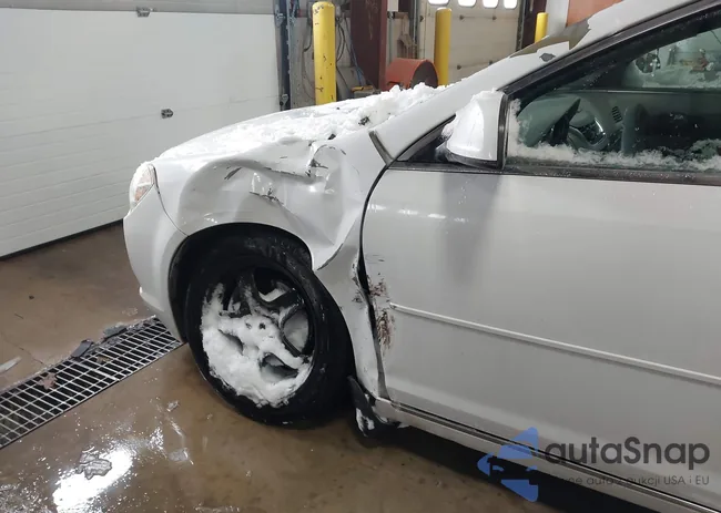 1G1ZC5E01CF248157: 44247963