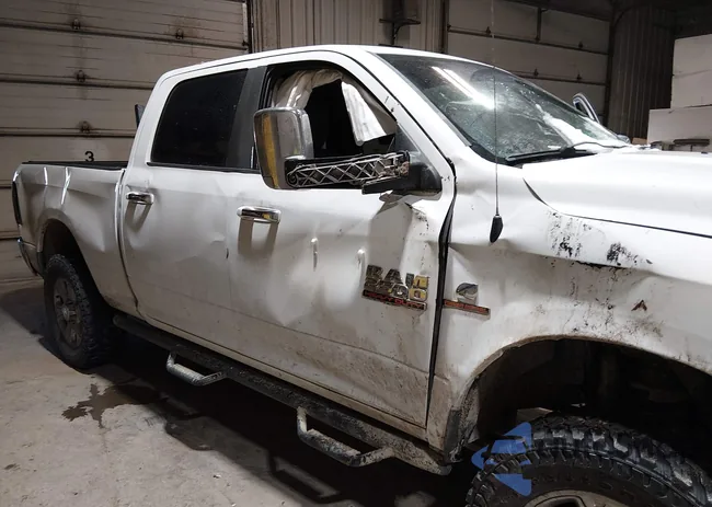 3C6UR5DL7EG223915: 44248027