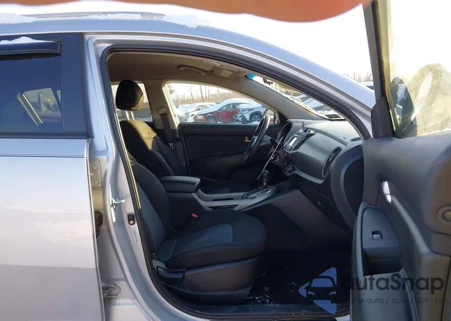 KNDPBCAC1F7734066: 44248082