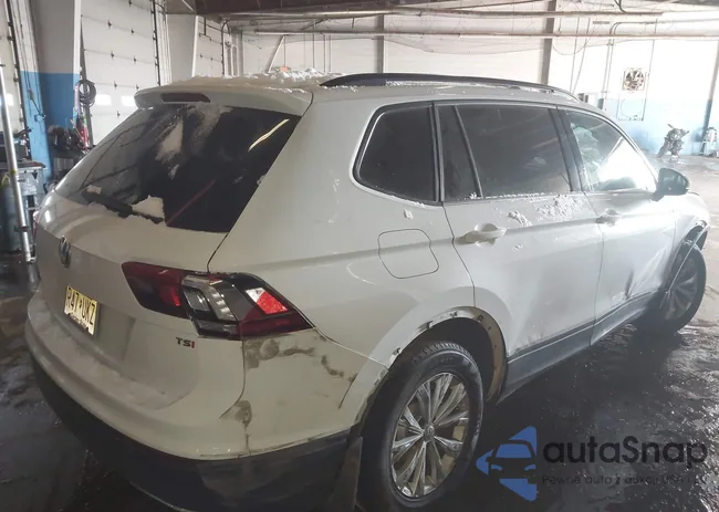 3VV1B7AX3JM043038: 44248087